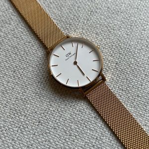 Daniel Wellington Petite Melrose, rose gold and white